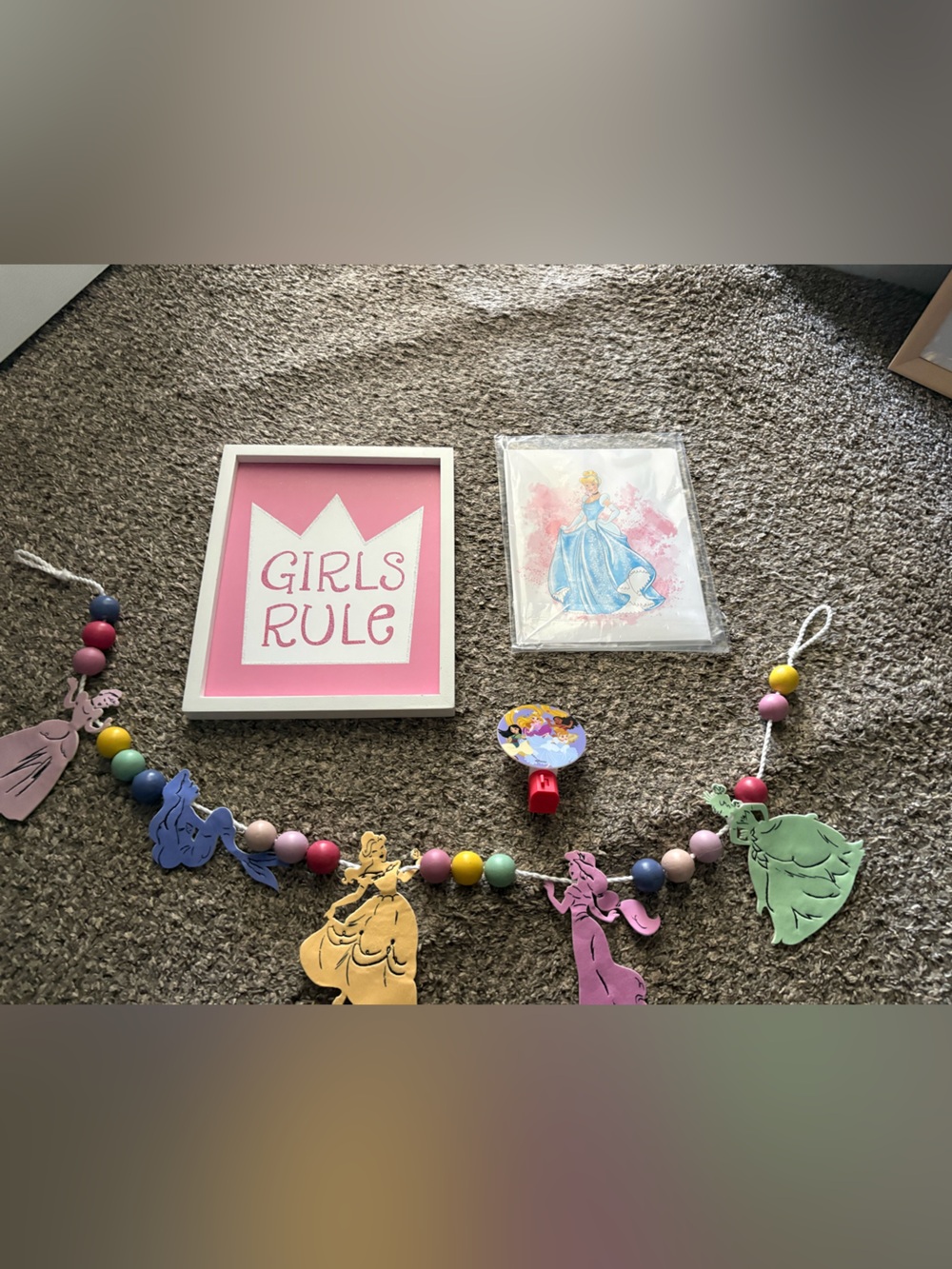 GUC Disney Princess decor room lot